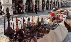 Ortahisar’da Antika Pazarı Yoğun İlgi Görüyor