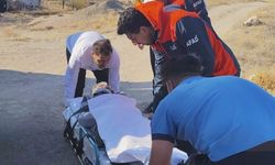 Kızılçukur Vadisi’nde Yaralanan Turisti AFAD Kurtardı