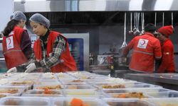 Nevşehir Aşevi'nden Her Gün 500 Vatandaşa Sıcak Yemek!