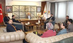 AK Parti Nevşehir Heyeti, Ticaret Borsası’nı Ziyaret Etti
