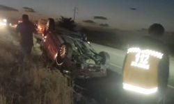 Karapınar Girişinde Kaza: Araç Yol Kenarına Devrildi