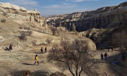 NEVÜ Dağcılık ve Doğa Sporları Kulübü ile Sağlıklı Yaşam Kulübü’nden Sonbahar Yürüyüşü Etkinliği