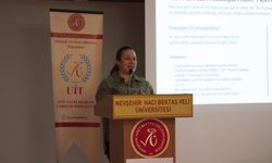 NEVÜ’de “Uluslararası İlişkiler ve Komplo Teorileri” Konferansı Düzenlendi