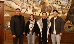 Nevşehir'de Filistinli Öğrencilerden Başkan Arı’ya Teşekkür