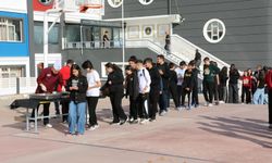 Altınyıldız Eğitim Kurumlarından Öğrencilere Tatlı İkramı