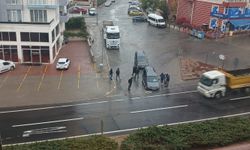 Nevşehir’de Yağış Sonrası Yol Çöktü: Araç Yolda Mahsur Kaldı