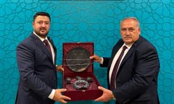 Milletvekili Çalışkan, Yazıhüyük Belediye Başkanı Demirdelen’i Genel Merkez’de Ağırladı