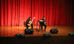 NEVÜ’de Türk ve Batı Müziği Tanbur–Gitar Konserinde Buluştu