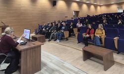 NEVÜ’de “Çok Dilli Toplumlarda Dil Öğrenme Deneyimleri: Cezayir Örneği” Konulu Konferans Düzenlendi