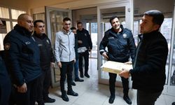 Rasim Arı’dan Yılbaşı Mesaisi: Polis, Jandarma ve Sağlık Ekiplerine Ziyaret