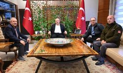 Vali Ali Fidan Makamında Ziyaretçilerini Kabul Etti