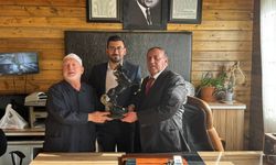 Mutlu’dan Babasına 3 Aralık Engelliler Günü Ziyareti