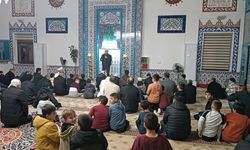 Nevşehir’de Aileler ve Çocuklar Yatsı Namazında Buluştu