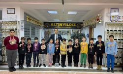 Satrançta Dereceler Altınyıldız'ın