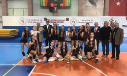 Altınyıldız Koleji Fen ve Anadolu Lisesi Kız Voleybol Takımı Nevşehir Şampiyonu
