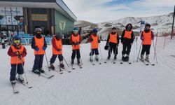 Nevşehirli Çocuklar Erciyes’te Kayak Öğrenecek