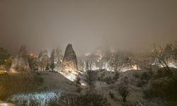 Kapadokya’da Kış Masalı: Peribacaları Beyaza Büründü