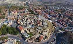 Ürgüp Tevfik Fikret Caddesi’nde Taş Kaplama Çalışmaları Başladı