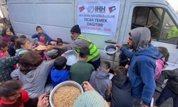 Nevşehirli Hayırseverler Gazze’de Sofraları Isıtıyor