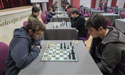 Altınyıldız Koleji Fen ve Anadolu Lisesinde Satranç Turnuvası