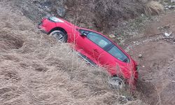 Nevşehir’de Otomobil Şarampole Devrildi: 3 Yaralı