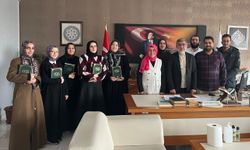 NEVÜ’de 40 Hadis Yarışmasında Dereceye Giren Öğrenciler Ödüllendirildi