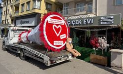 Nevşehir Bu Çiçekçiyi Konuşuyor! Çekici Üzerinde Dev Buket