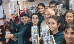 Nevşehir'de Yazar Ayşegül Sözen Dağ Öğrencilerle Buluştu