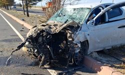 Nevşehir'de Hurdaya Dönen Araçtan 3 Kişi Sağ Çıktı