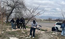 Kapadokya’da Büyükler Kirletti, Öğrenciler Temizledi