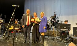 CHP’nin Hacıbektaş’ta İlkay Akkaya Konserine Yoğun İlgi