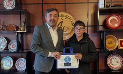 Acıgöllü Genç Güreşçiden Büyük Gurur