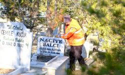 Gülşehir’de Bayrama Hazırlık: Mezarlık Temizliği Başladı