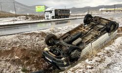 Nevşehir’de Dolu Yağışı Kazaya Neden Oldu: Minibüs Devrildi