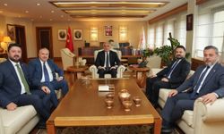 Nevşehir Heyeti Bakan Ersoy İle Görüştü: Kapadokya Turizmi Masaya Yatırıldı