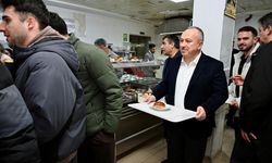 Vali Fidan, KYK Yurdunda Öğrencilerle Sahurda Buluştu