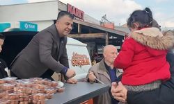 Başkan Özçelik'ten Kadir Gecesi Narlı Hemşerilerine İkram