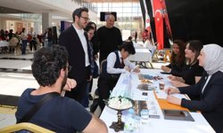 NEVÜ Turizm Öğrencileri, Sektör Temsilcileriyle İstihdam Fuarında Buluştu