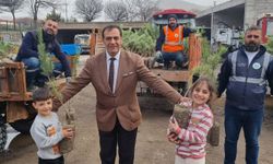 Nevşehir Göre'de 2 Bin Ücretsiz Çam Fidanı Dağıtıldı