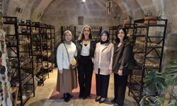 Nevşehir’de Ödüllü Seramik Atölyesine Anlamlı Ziyaret