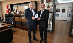 Emniyette anlamlı veda ve plaket töreni