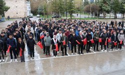 Eğitim Camiasında Vefa ve Birlik Mesajı: Şehit Öğretmen ve Öğrenciler Anıldı