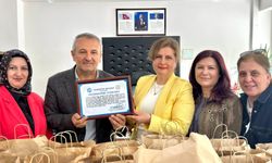 Türk Kadınlar Birliği’nden Genç Kızlara Anlamlı Destek