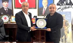 Federasyon Başkanı Beyazıt’tan Başkan Çiftci’ye Teşekkür Plaketi