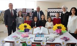 “Köklerden Geleceğe Sanat” Projesi Kapsamında Şiir Dinletisi Düzenlendi