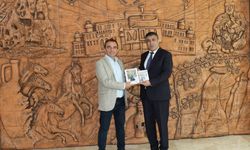 TURKOVAC Mucidi ve Geliştiricisi Prof. Dr. Özdarendeli’den Rektör Prof. Dr. Aktekin’e Ziyaret