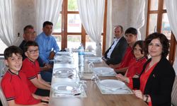 Uçhisar’da Bursluluk Sınavını Kazanan Öğrencilere Anlamlı Ödül