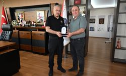 Nevşehir Emniyeti'nden Emekliye Ayrılan Asarcık'a Hizmet Anısı Plaketi