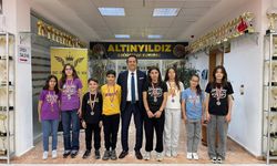 Altınyıldız'dan Yüzmede Gururlandıran Başarı