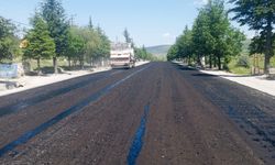Ürgüp Başdere Yolunda Sathi Kaplama Çalışmaları Başladı
